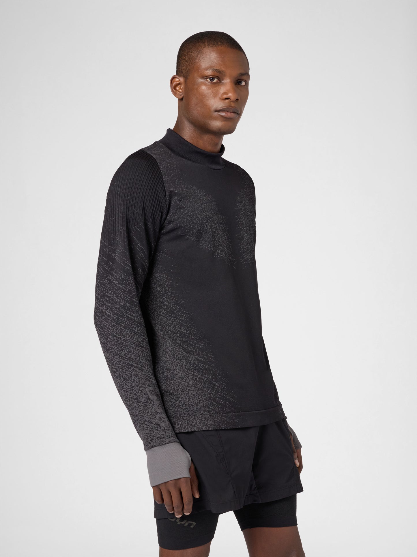 Exceleration Long-Sleeved Running Shirt