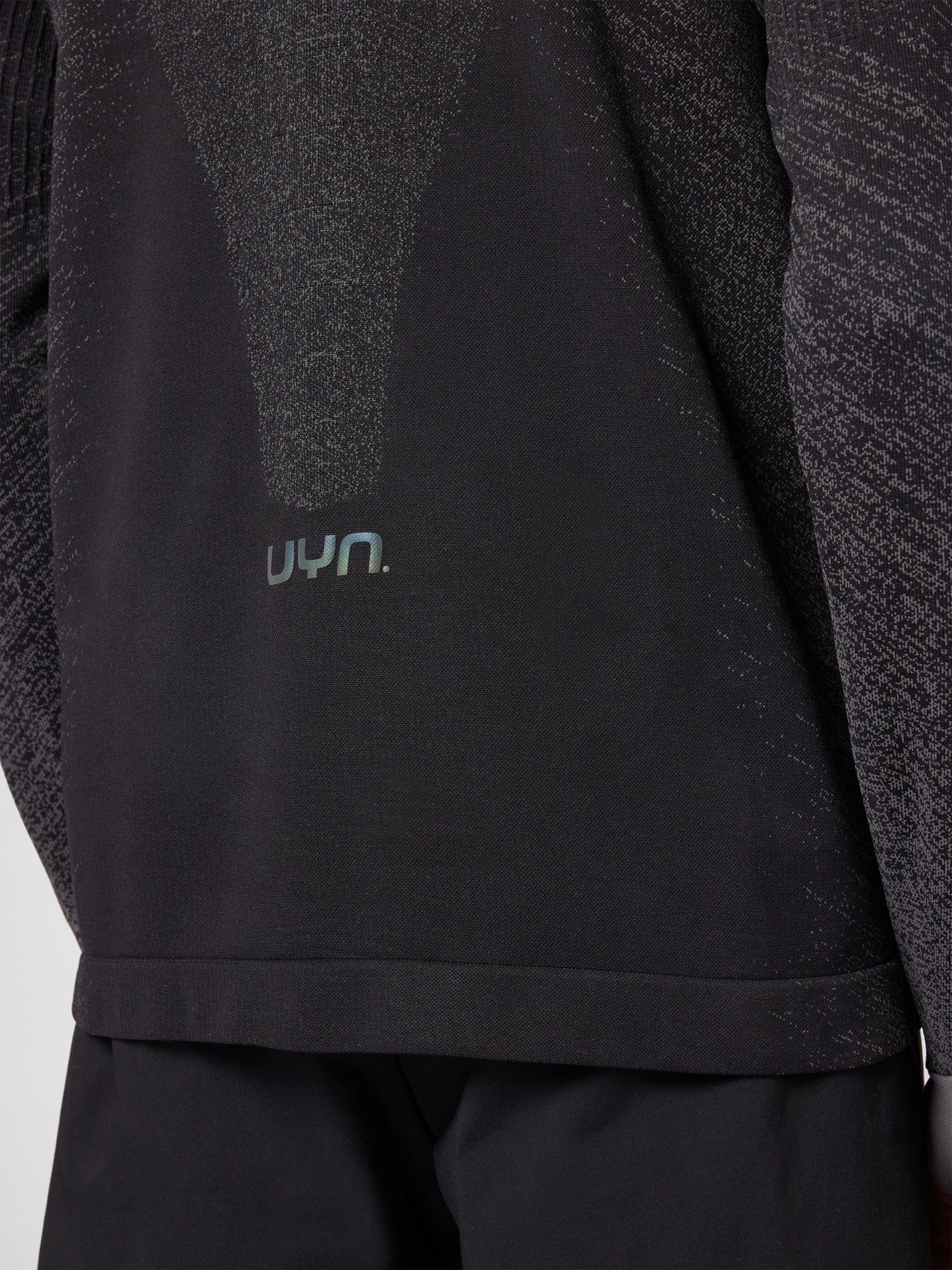 Exceleration Long-Sleeved Running Shirt