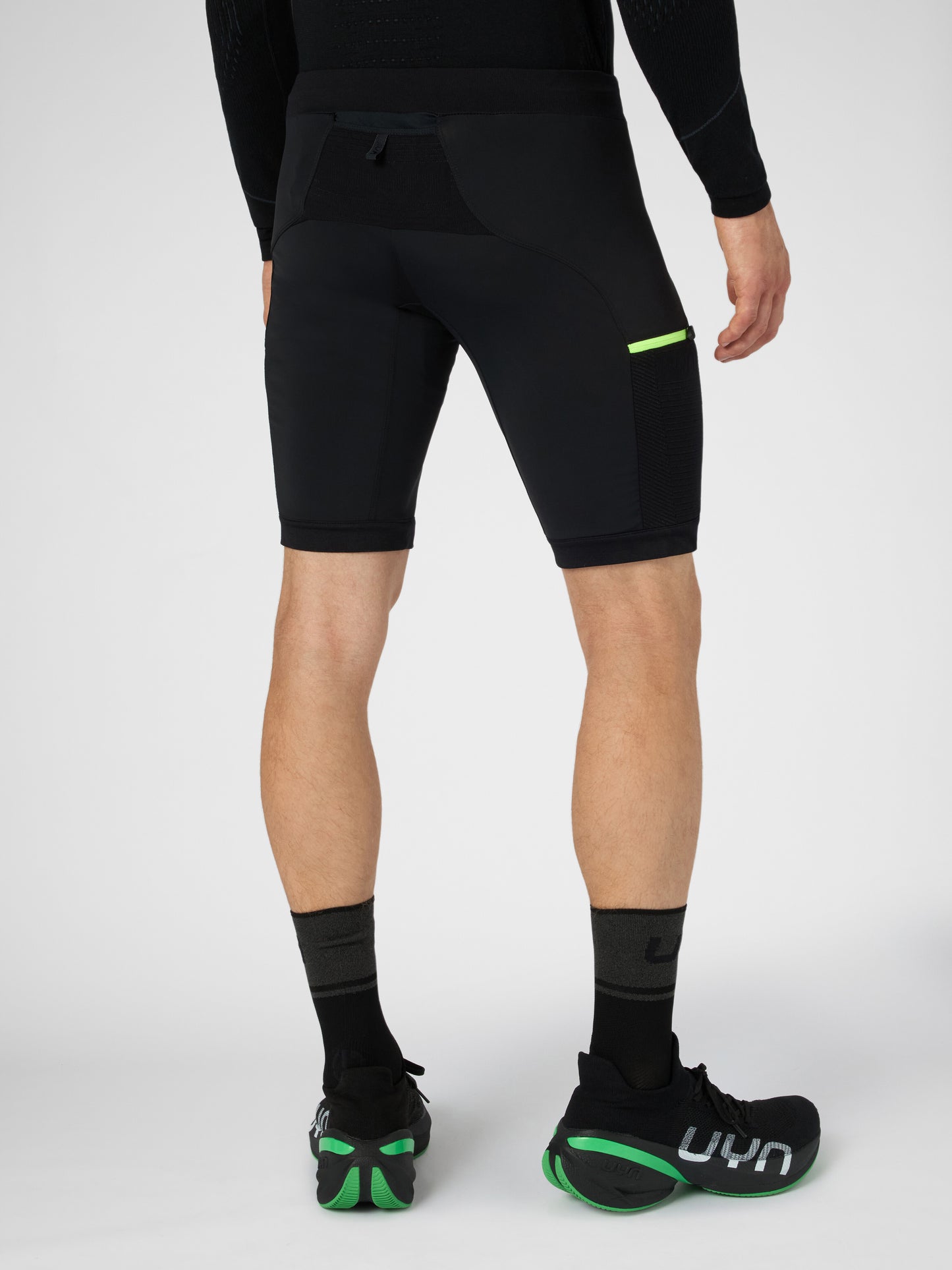 Trailrunning-Shorts Strides