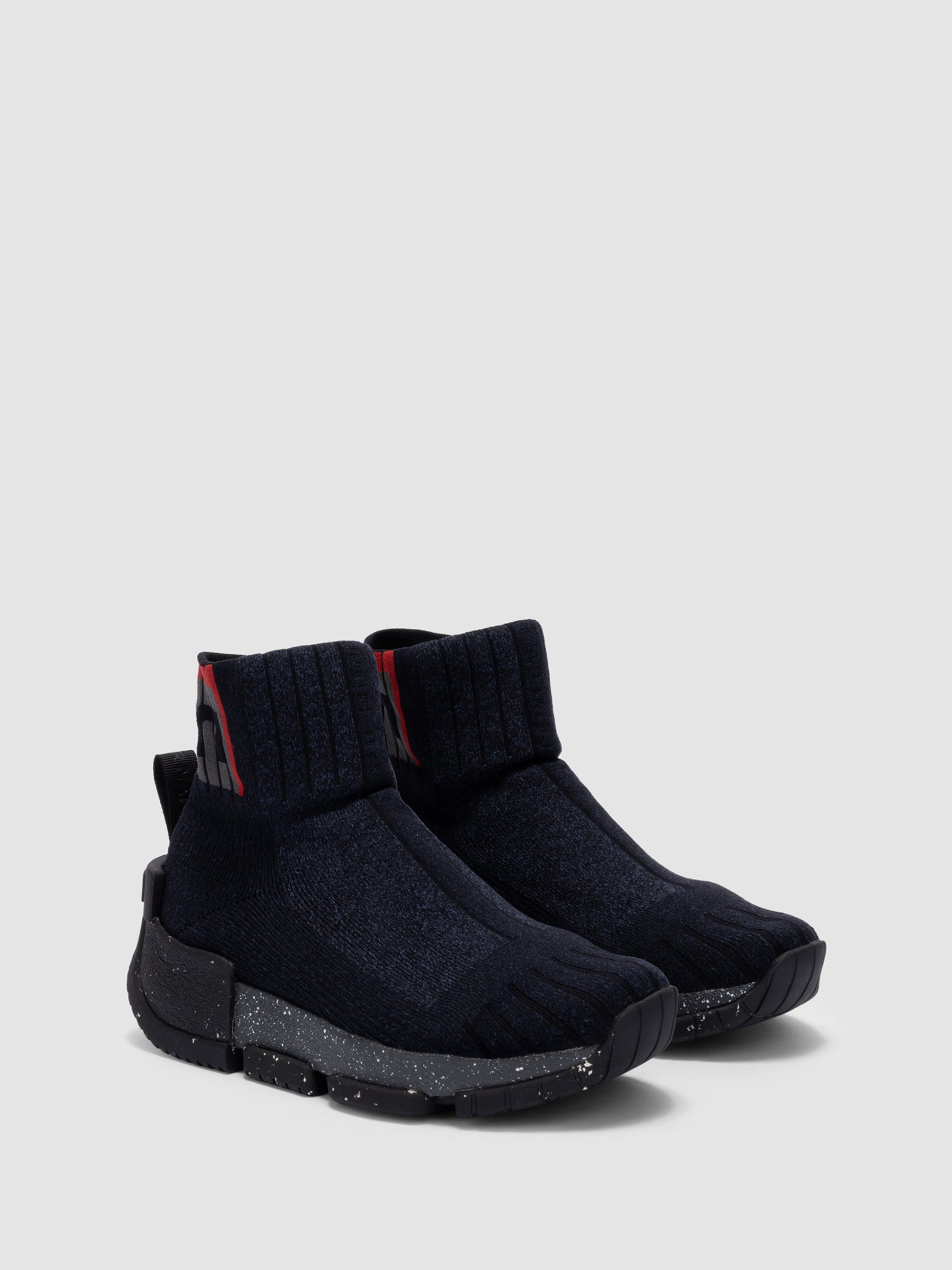 UYN x Urquiola Urban Black