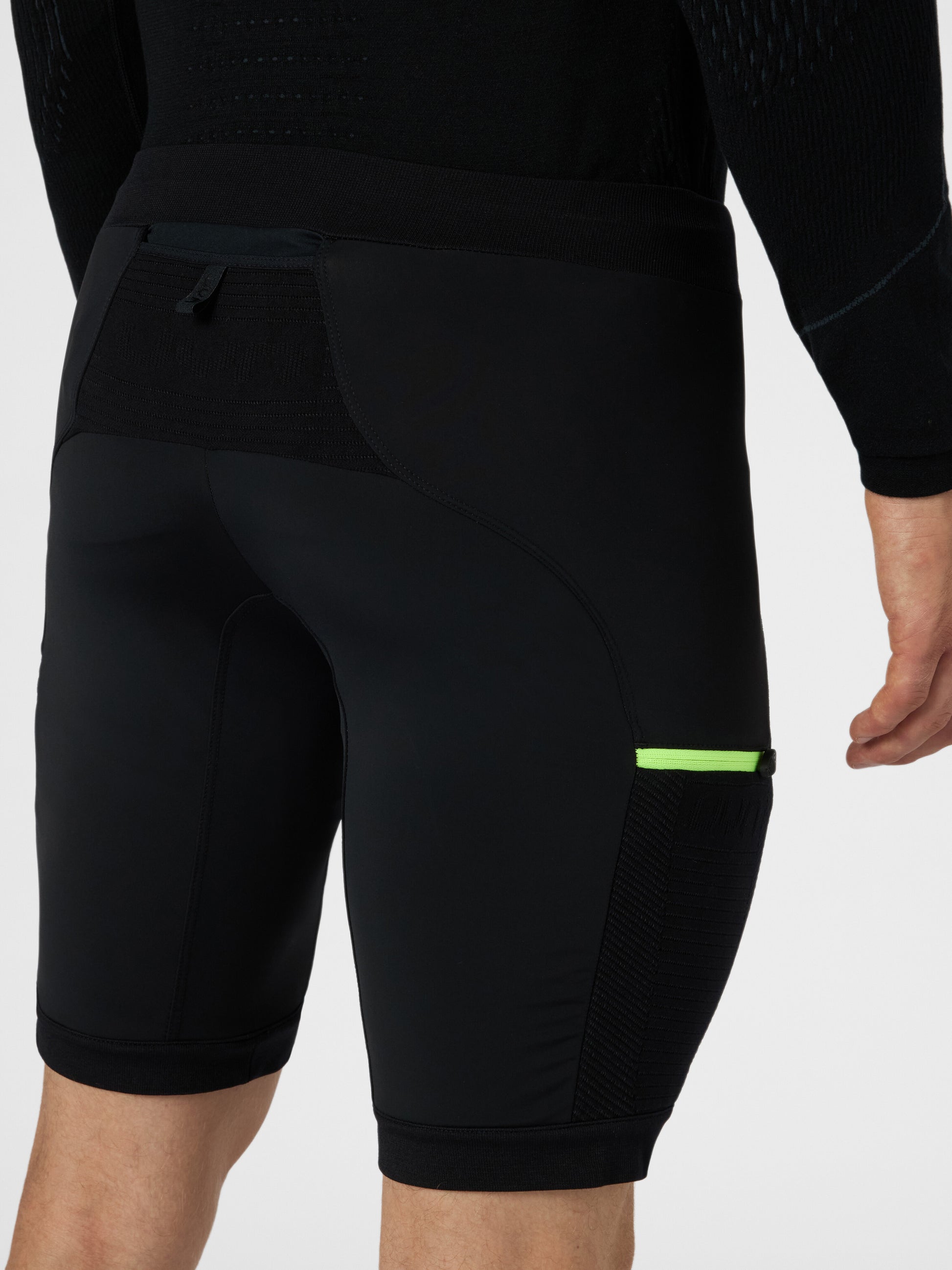 Trailrunning-Shorts Strides