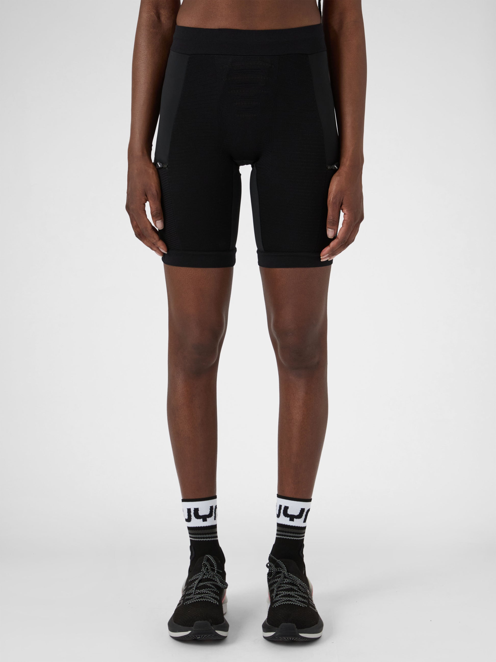 Trailrunning-Shorts Strides