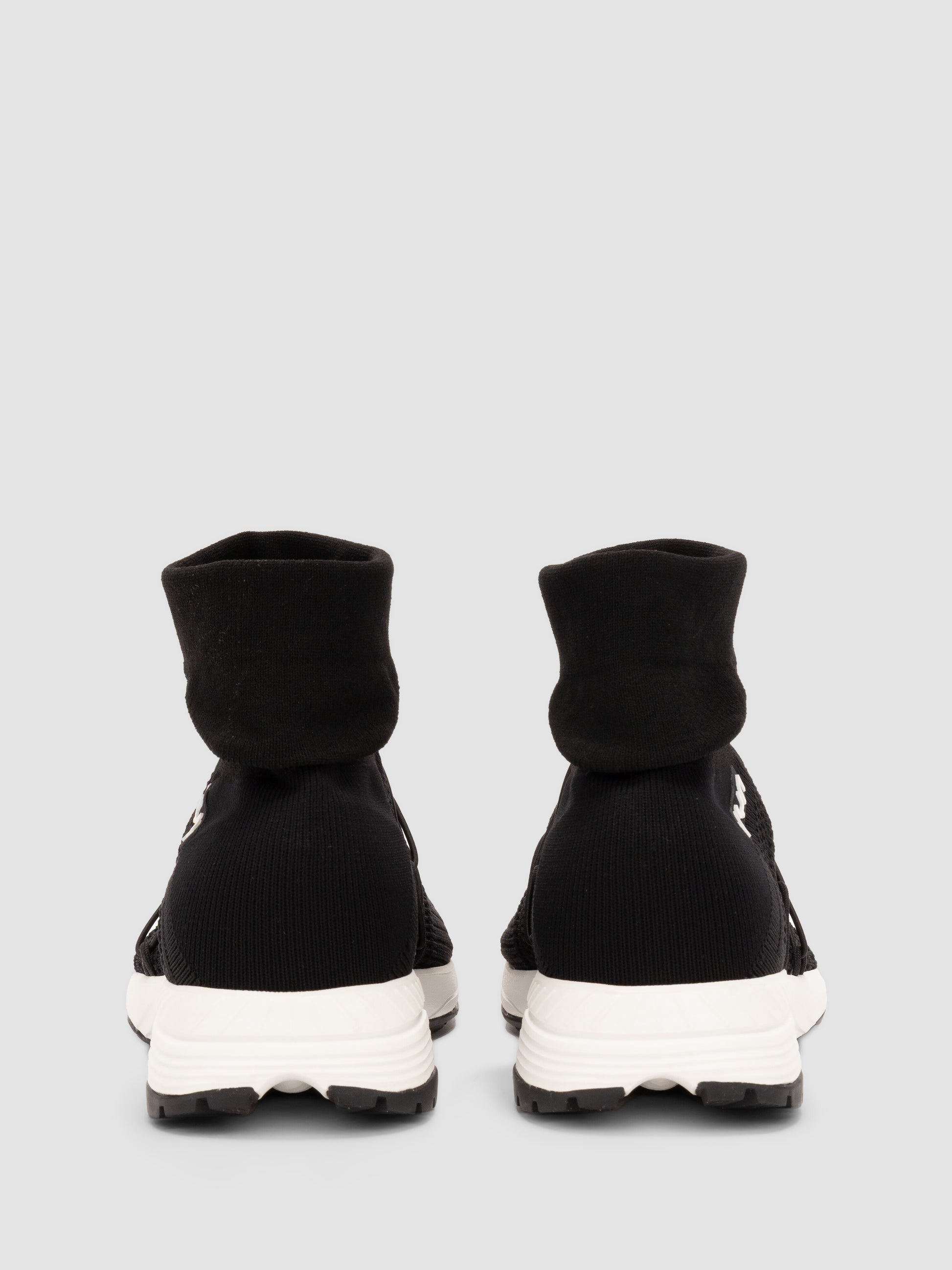 Free Flow Tune High – UYN