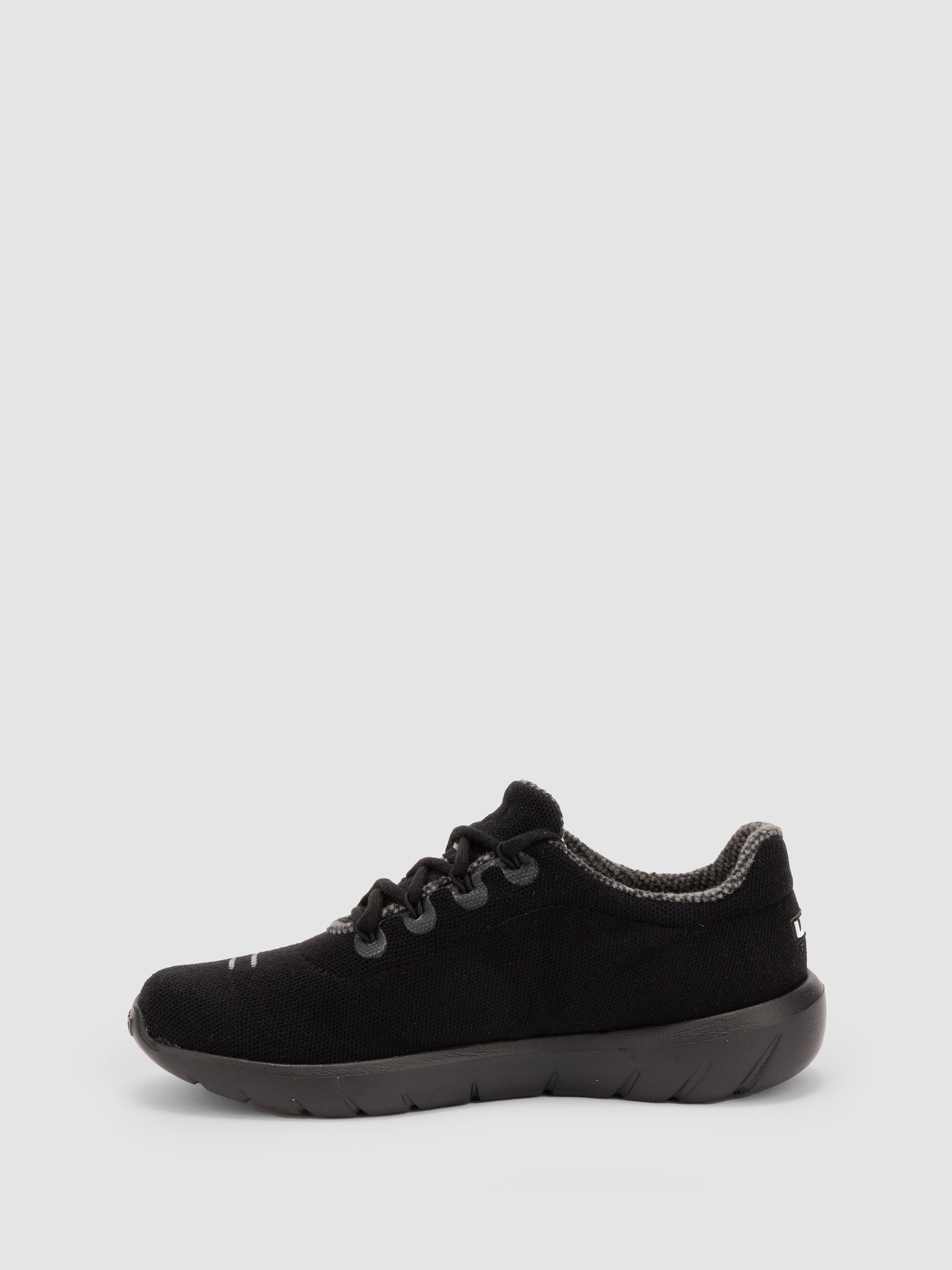 Living Cloud Black