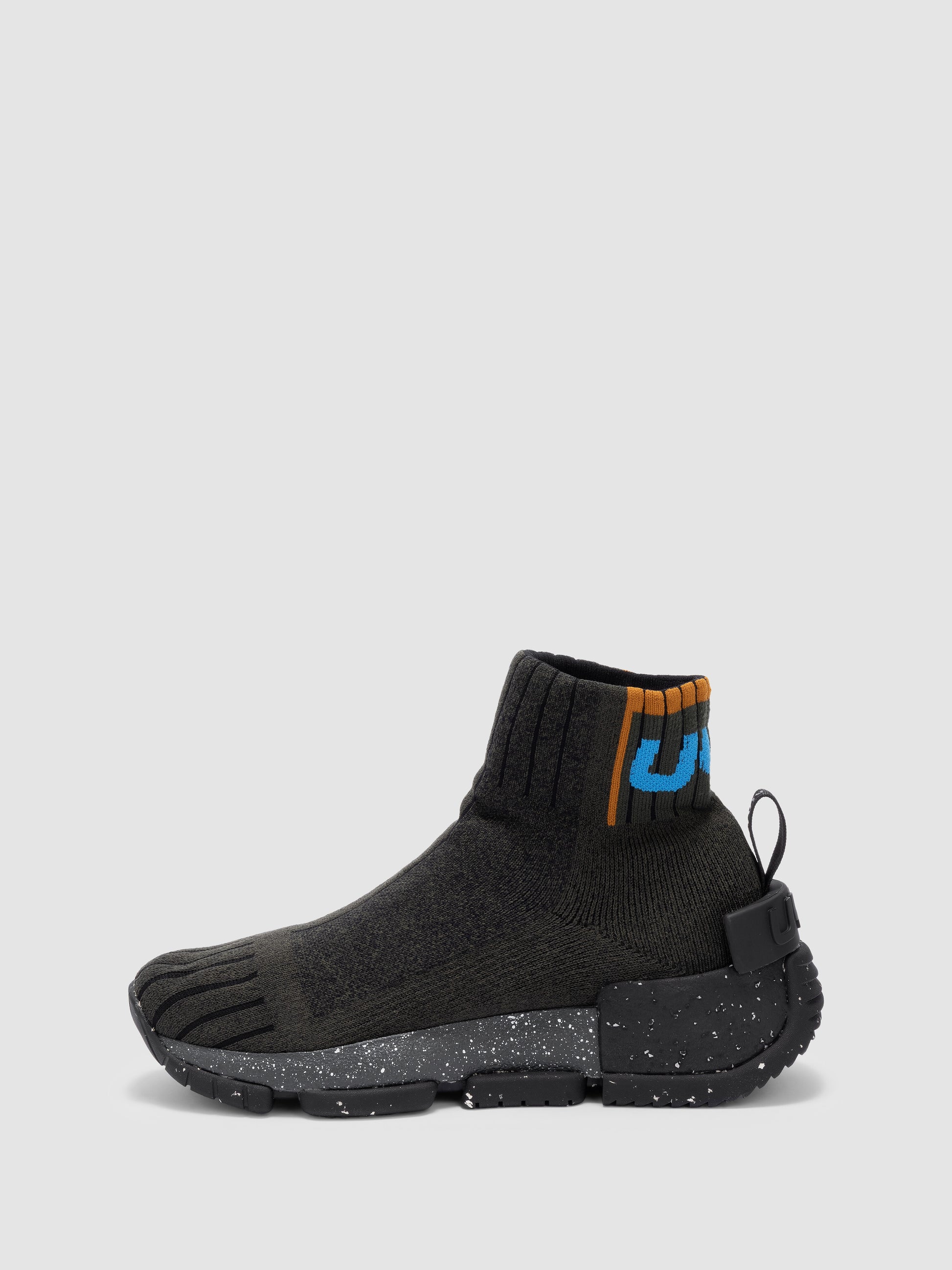 UYN x Urquiola Urban Black