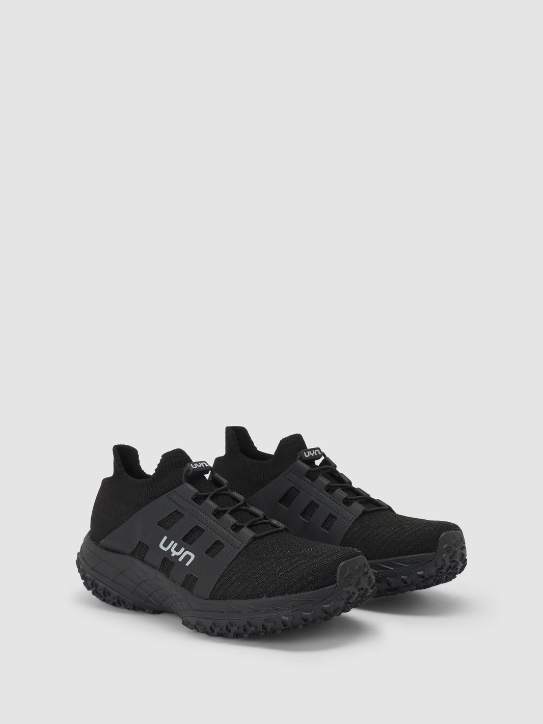 Artax Black