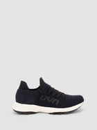 Laces Trek