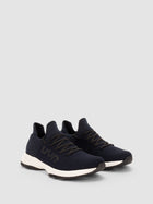 Laces Trek