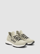 Laces Trek
