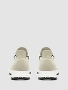 Laces Trek