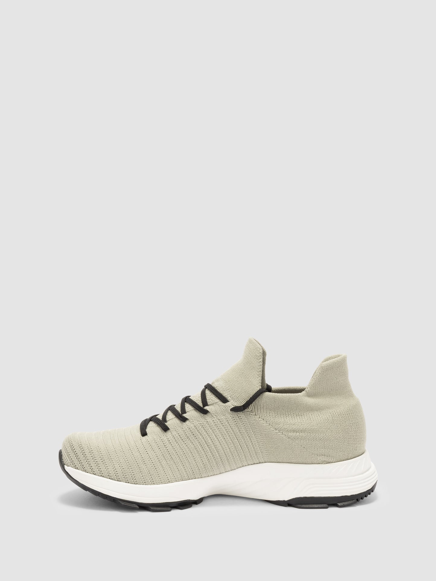 Laces Trek