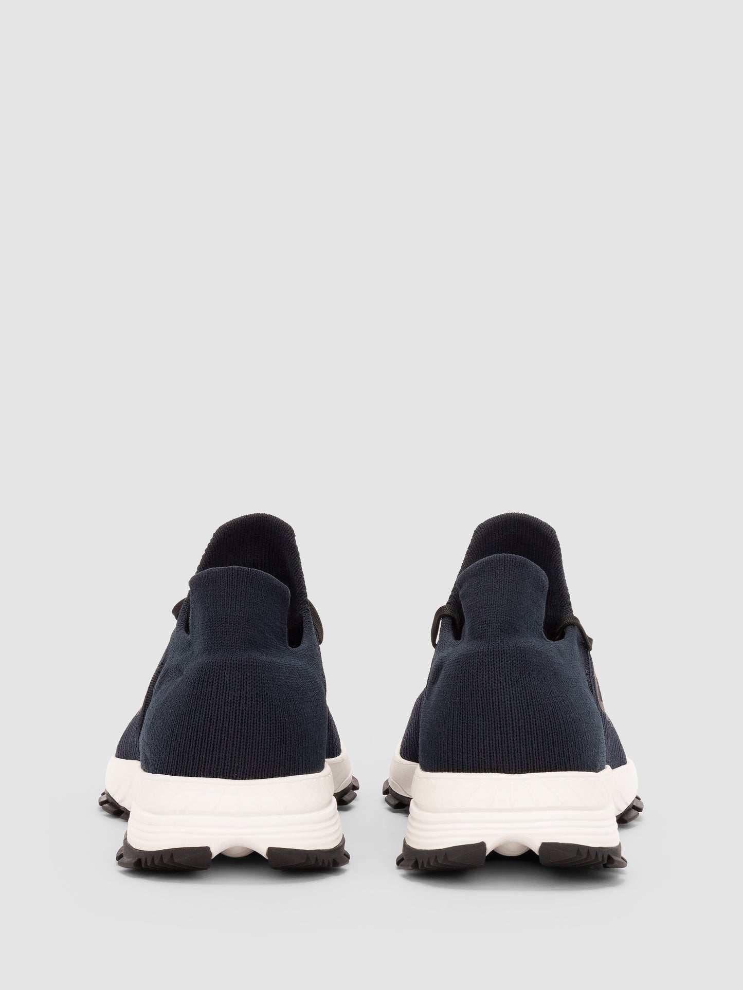 Laces Trek