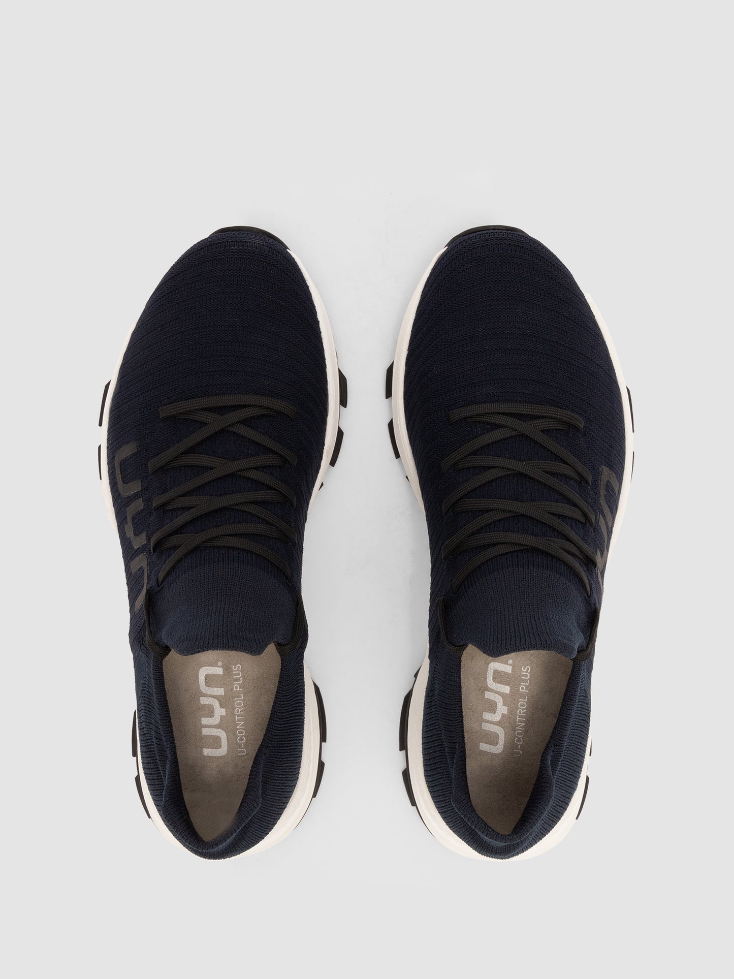 Laces Trek