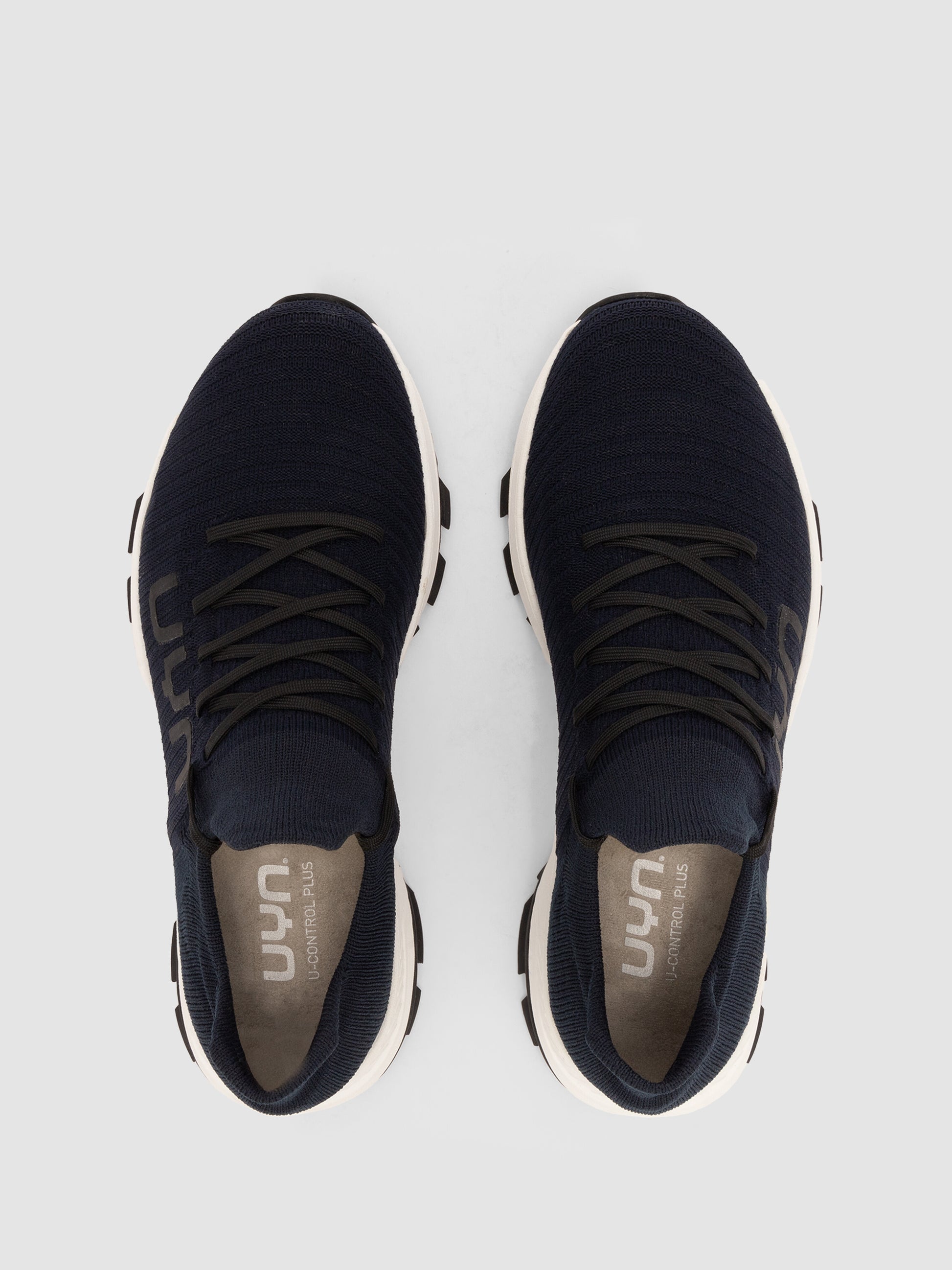 Laces Trek