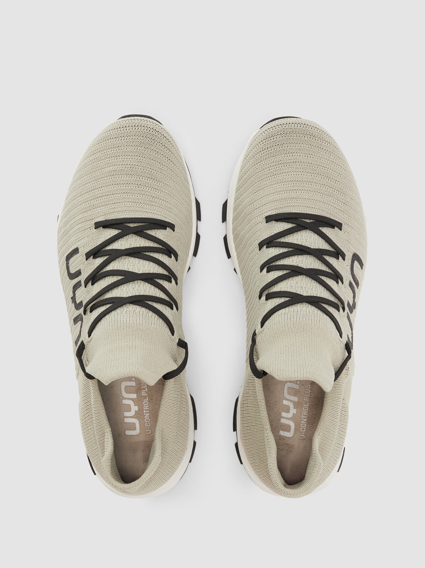 Laces Trek