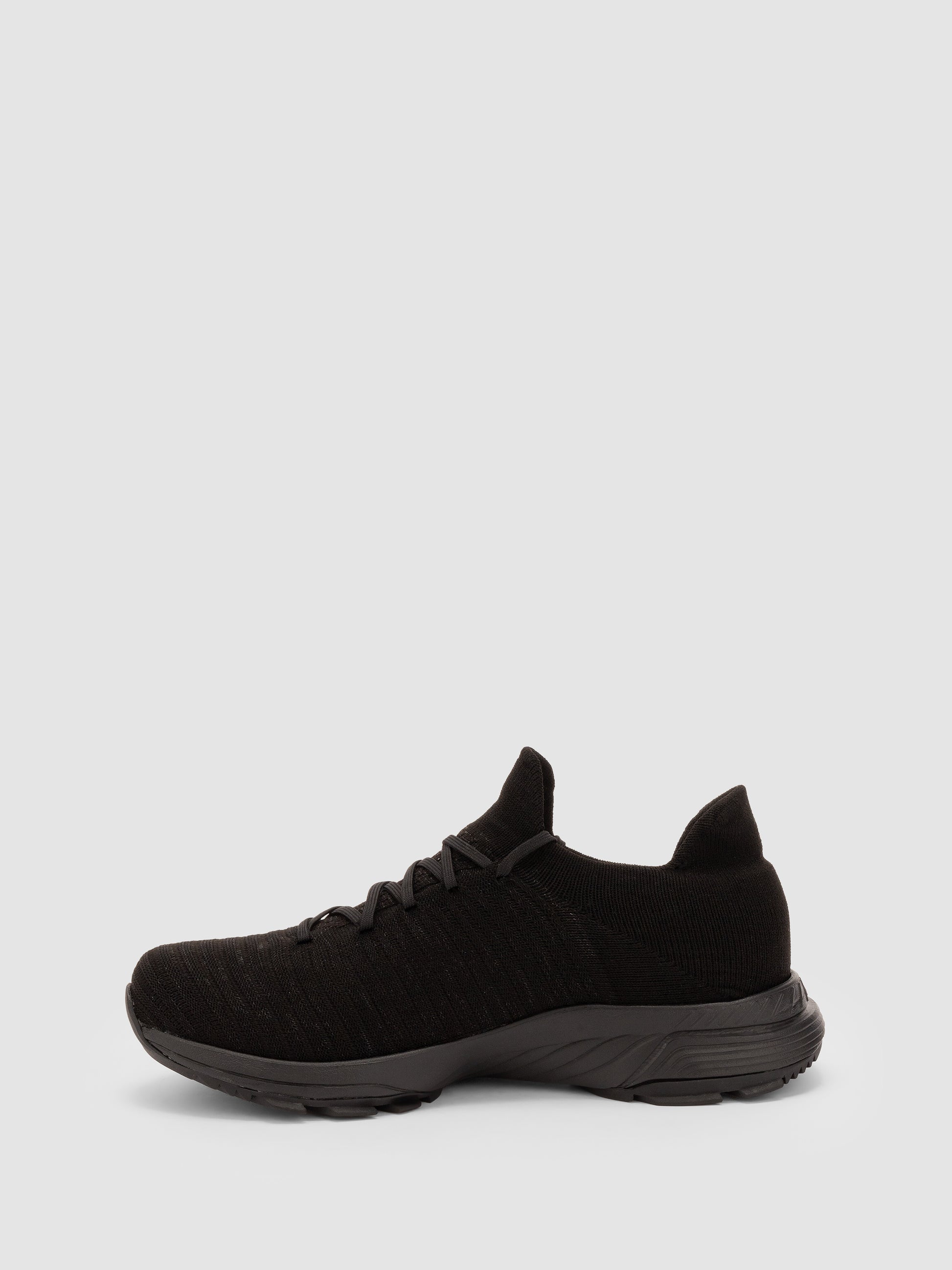 Laces Trek Black
